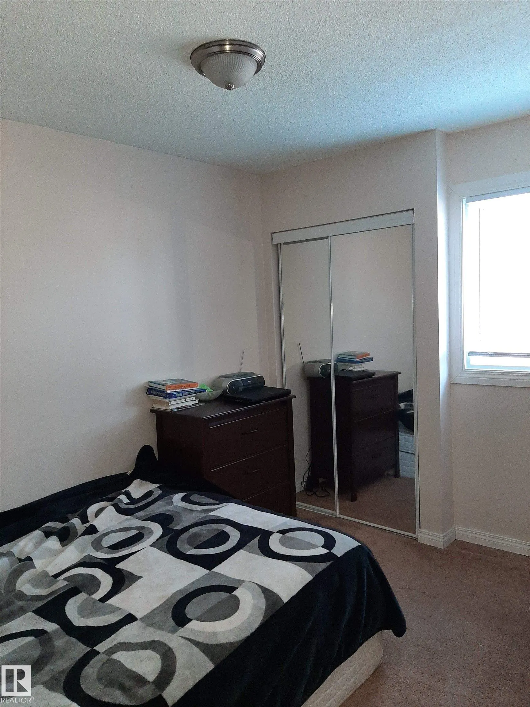 1068 LAKEWOOD Road