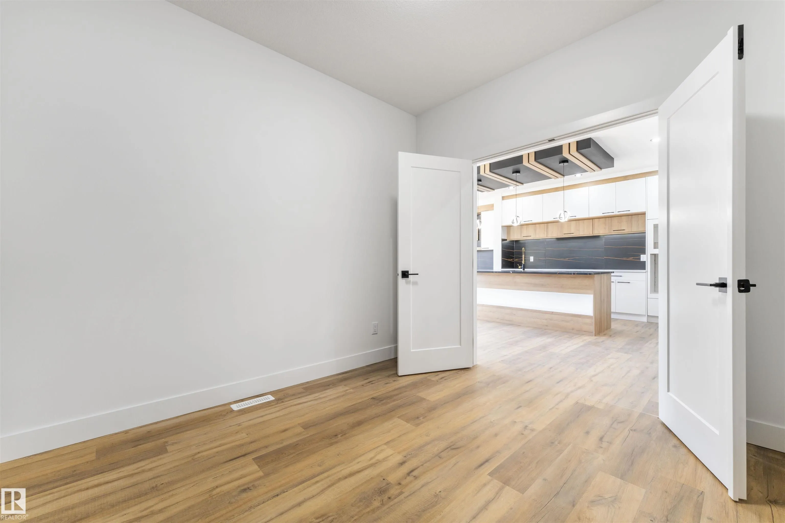 1780 WESTERRA Loop