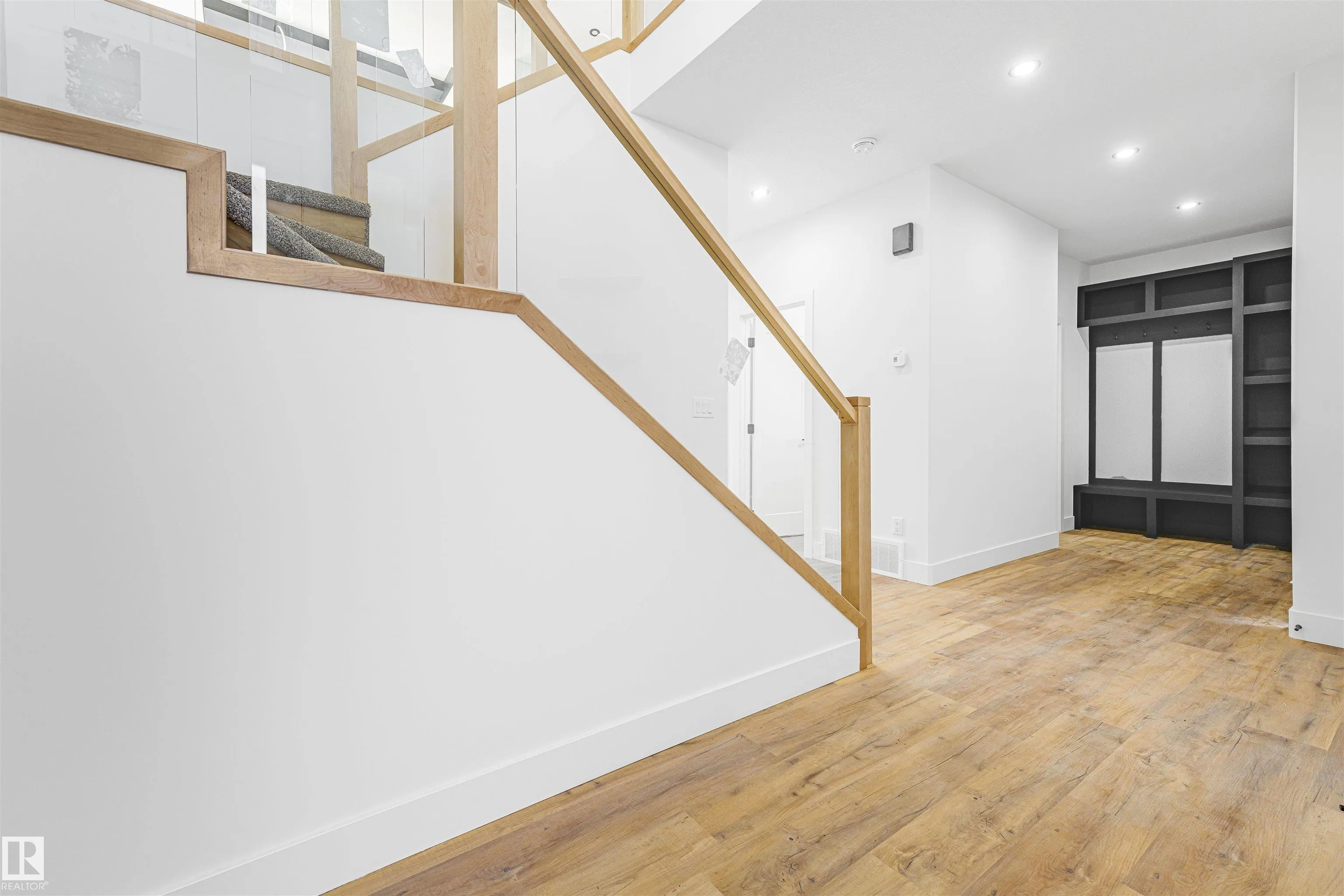 1780 WESTERRA Loop