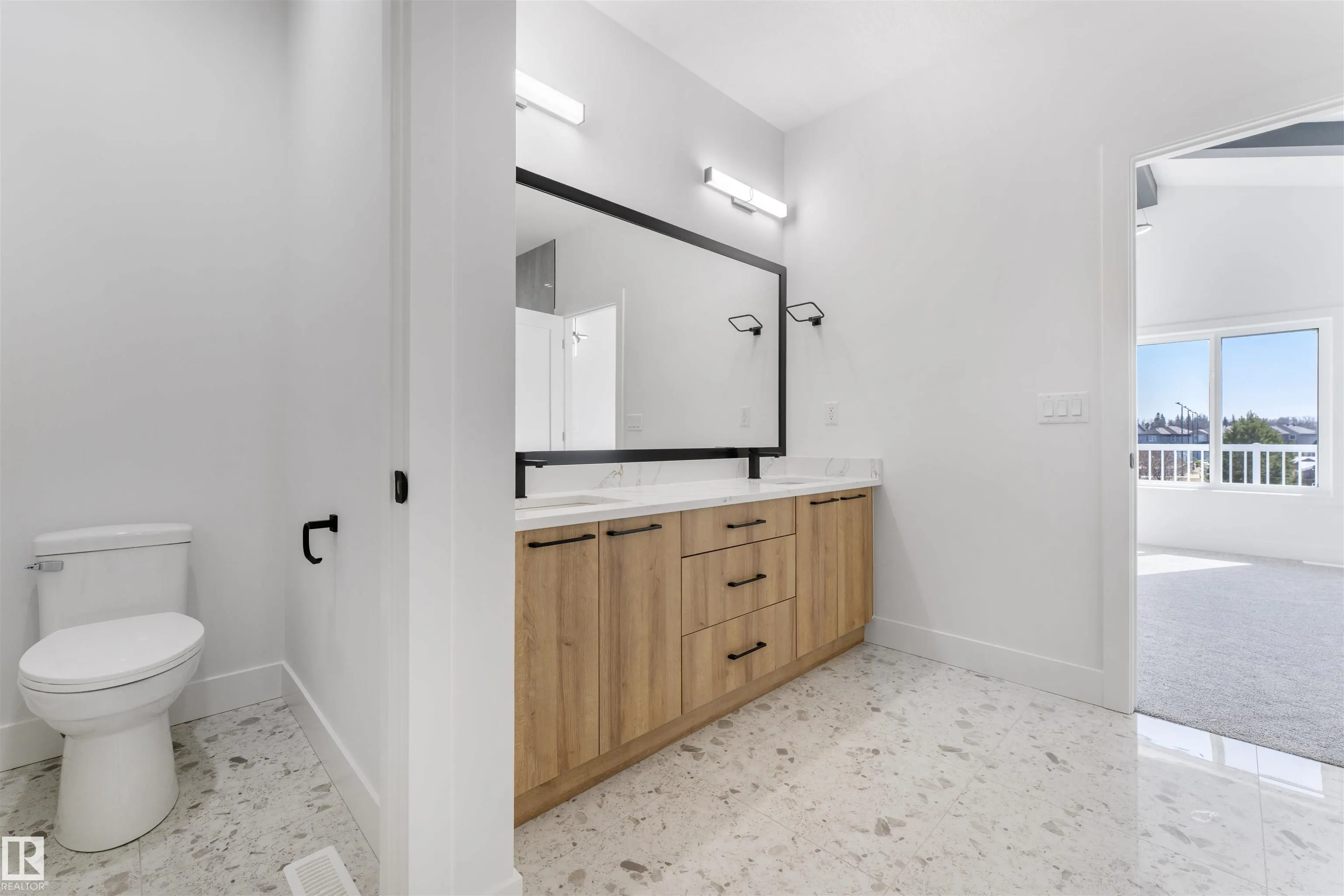 1780 WESTERRA Loop
