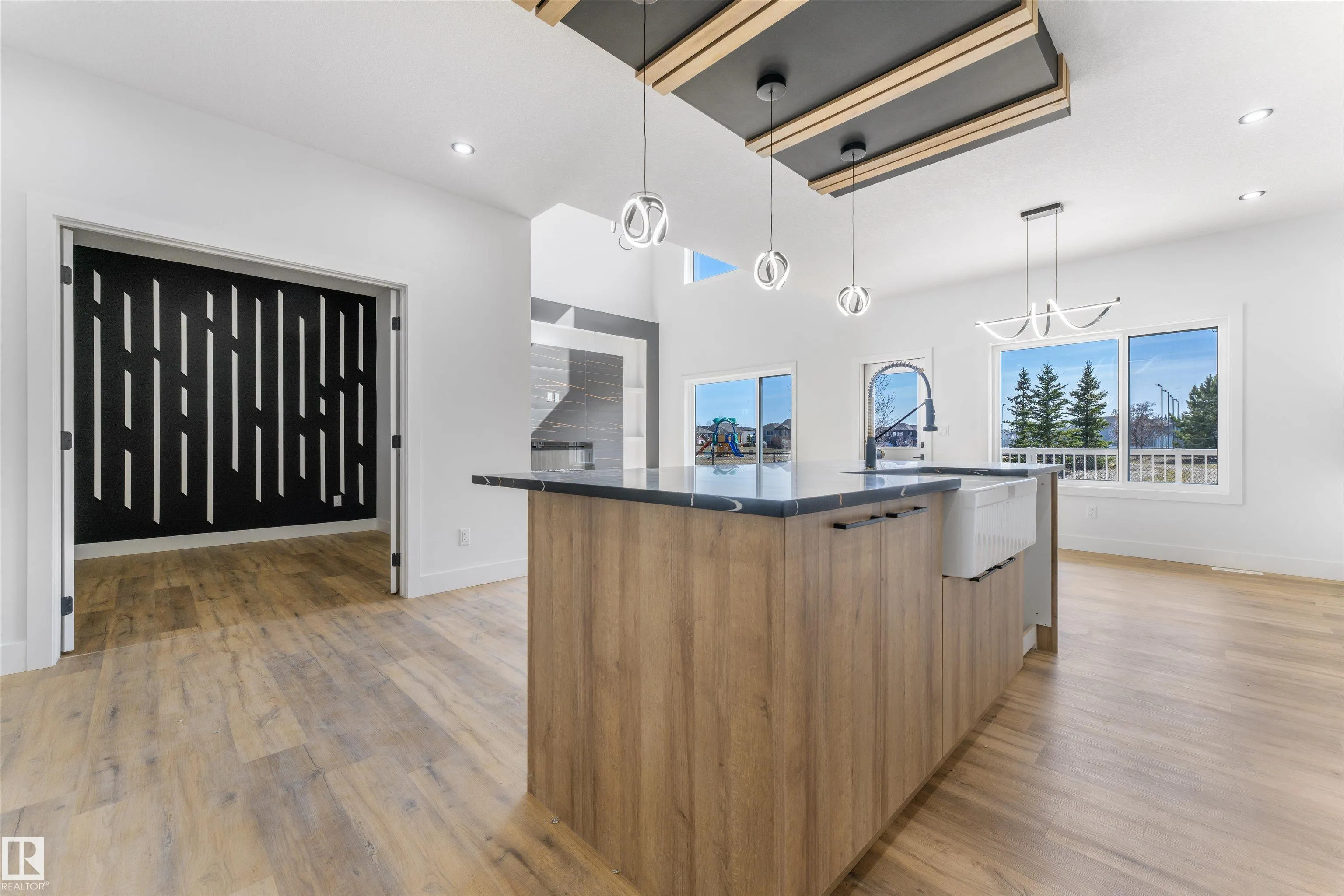 1780 WESTERRA Loop