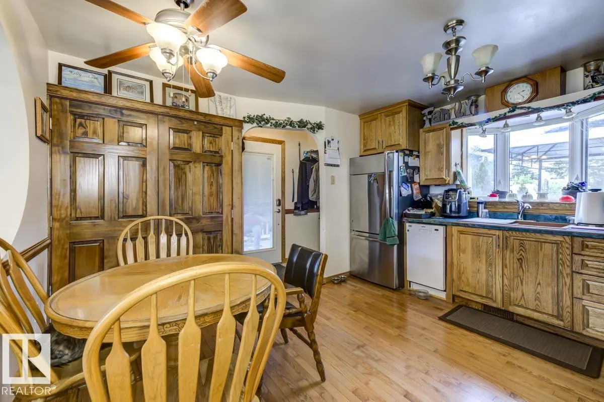 #70 54569 RGE ROAD 215