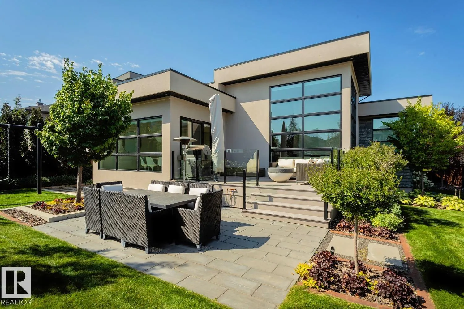 682 HOWATT Drive