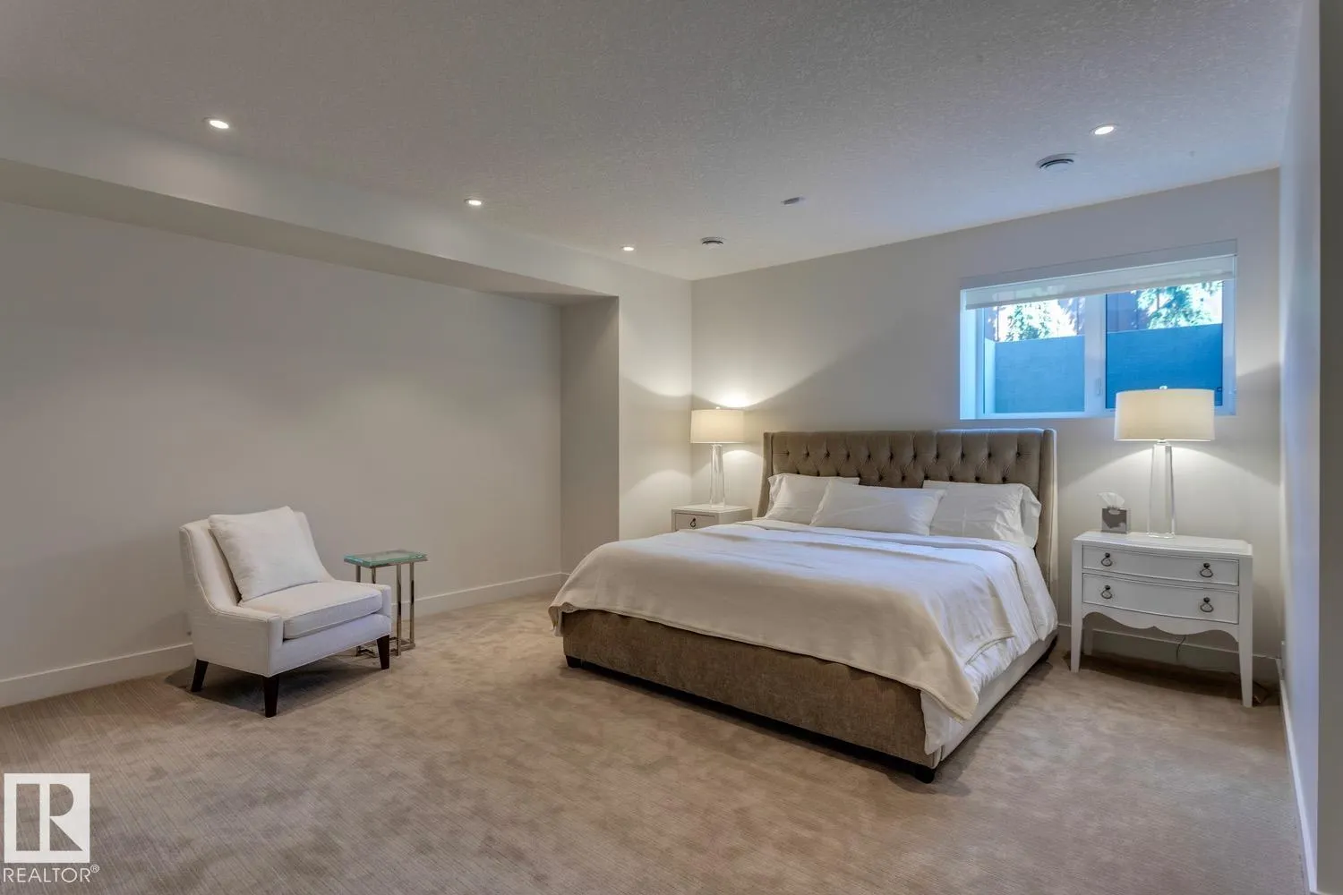 682 HOWATT Drive