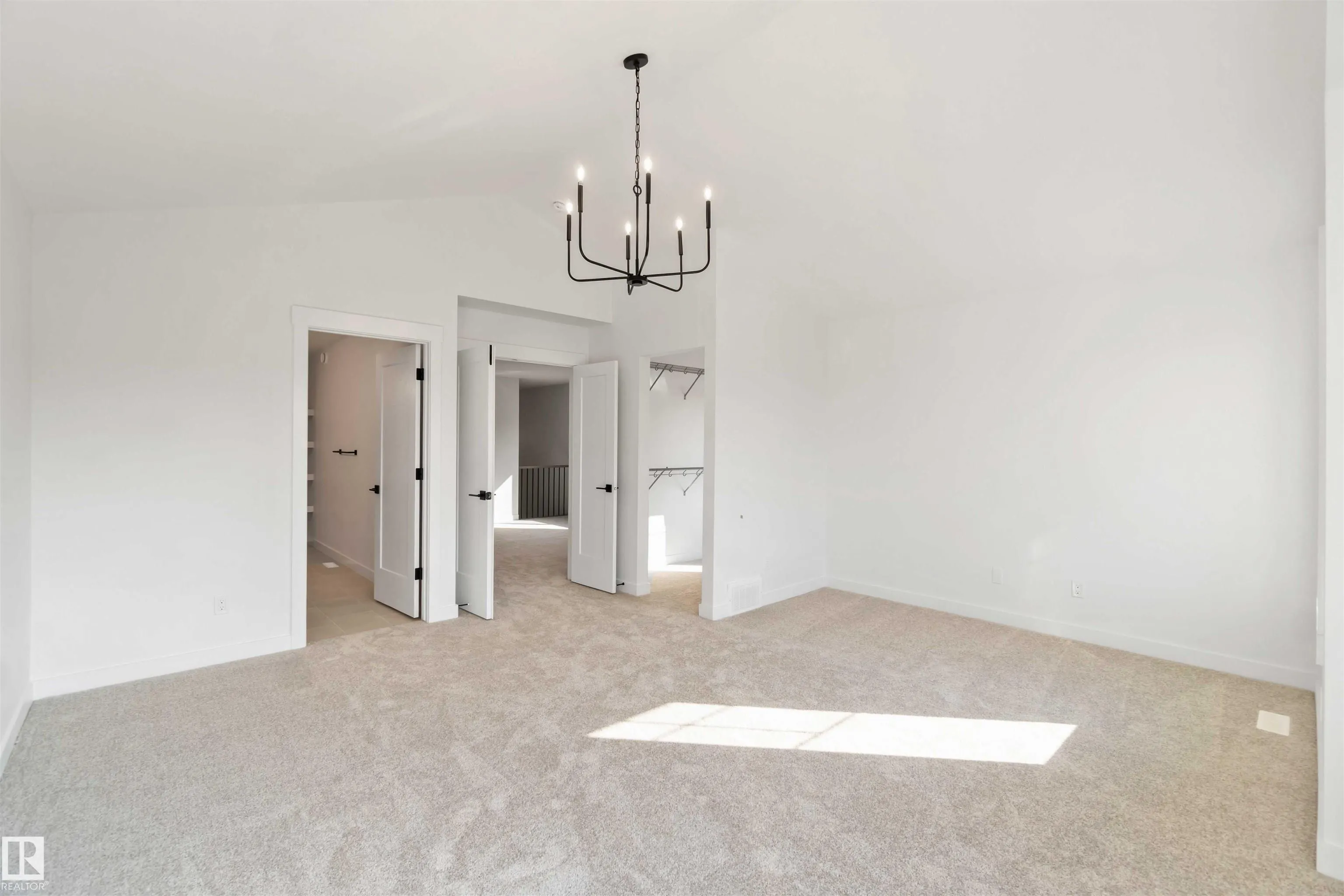 1107 Cristall Crescent