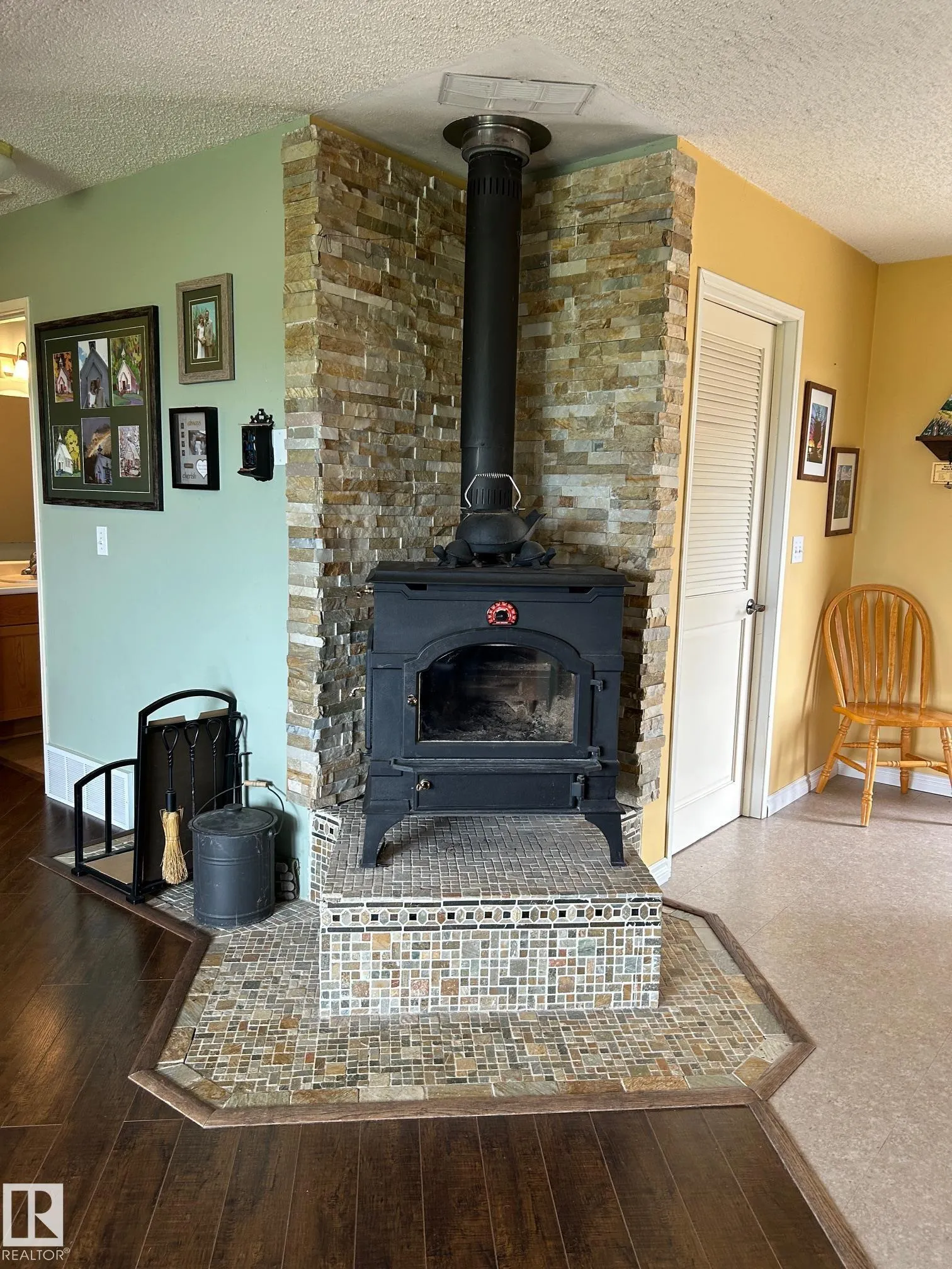 61101 Rge Rd 261