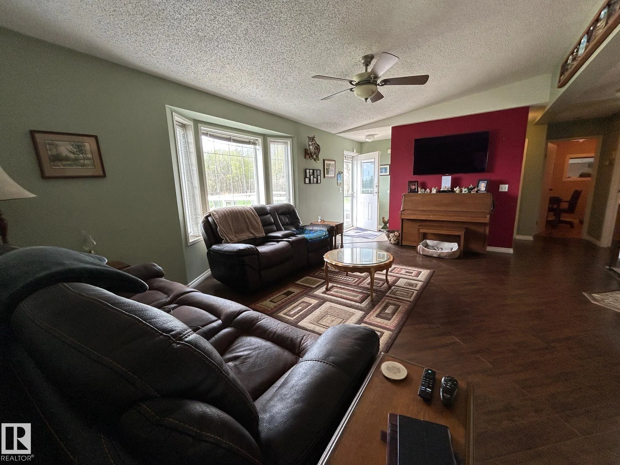 61101 Rge Rd 261