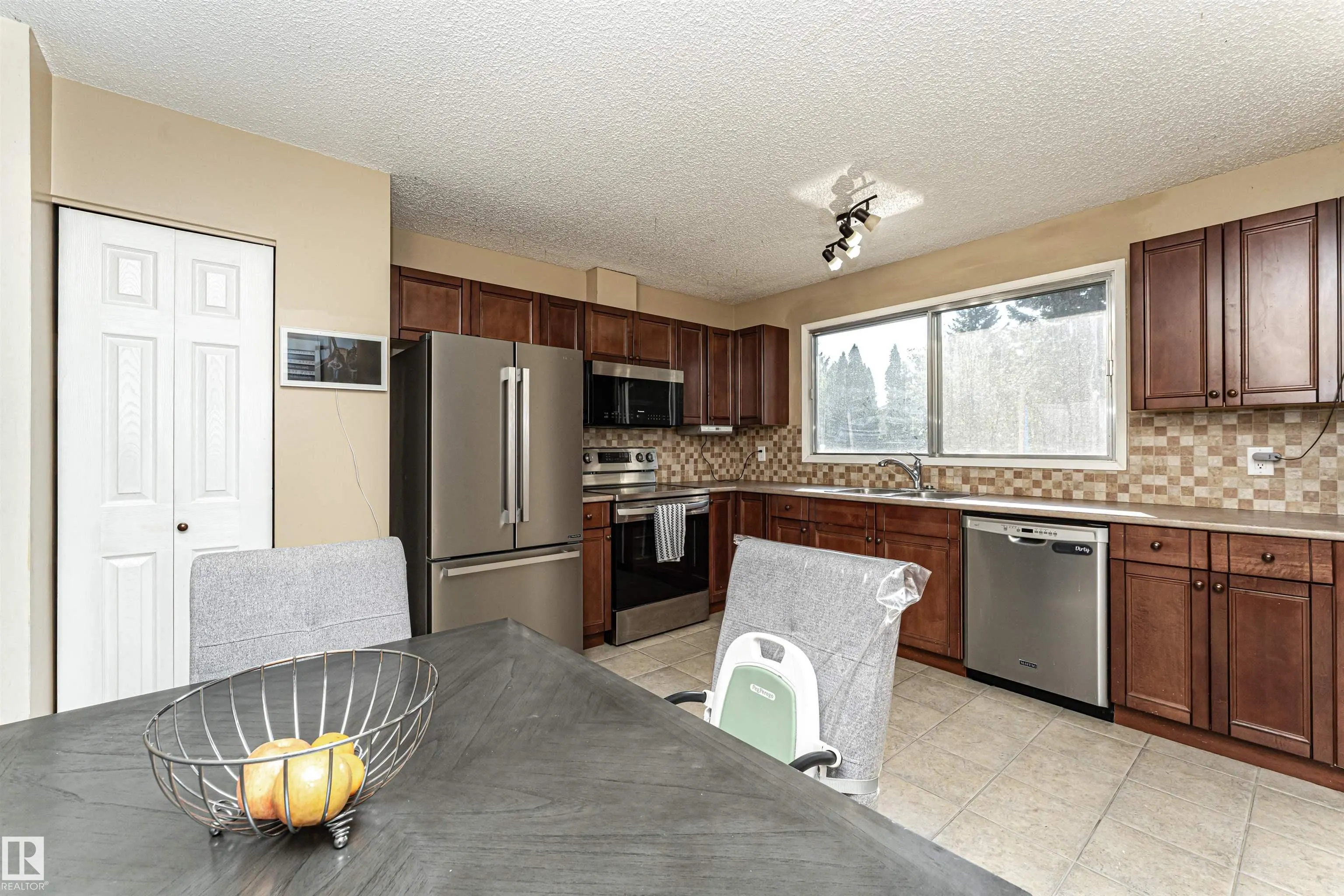 46 GRAHAM RD