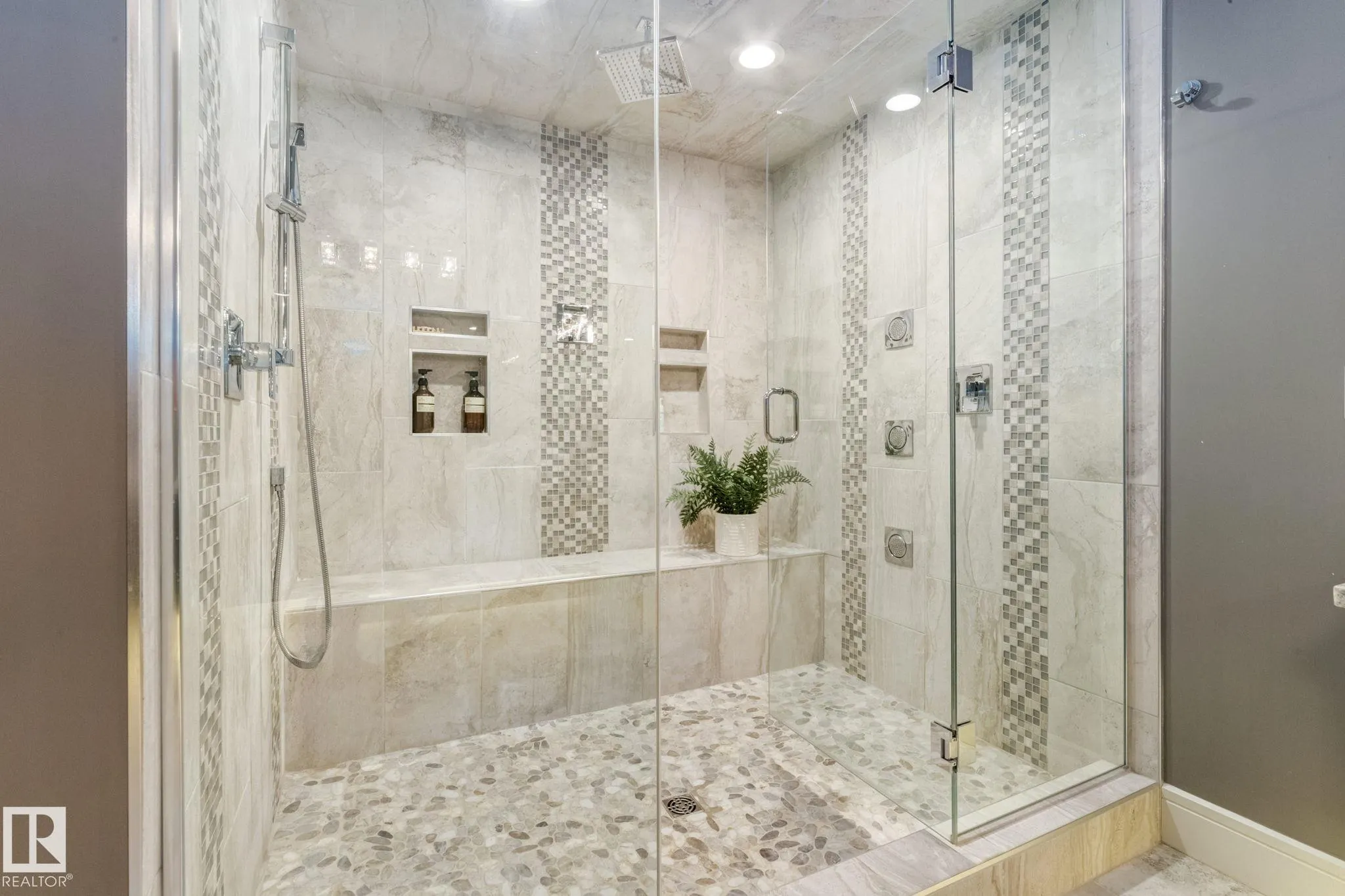 4096 WHISPERING RIVER Drive