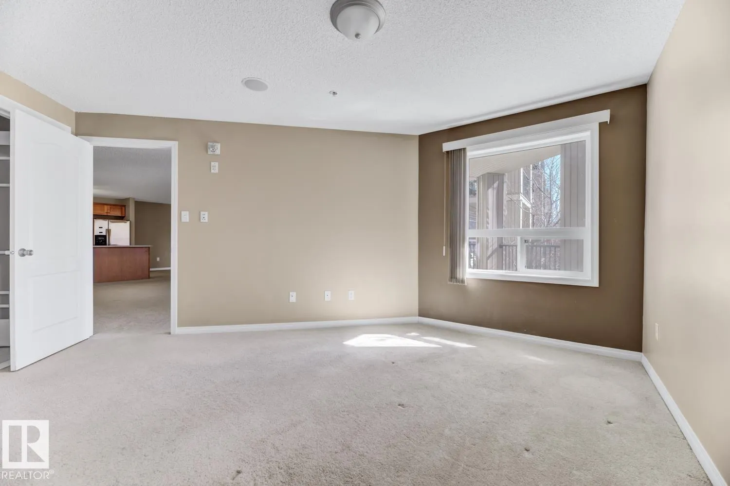 1520 HAMMOND Gate