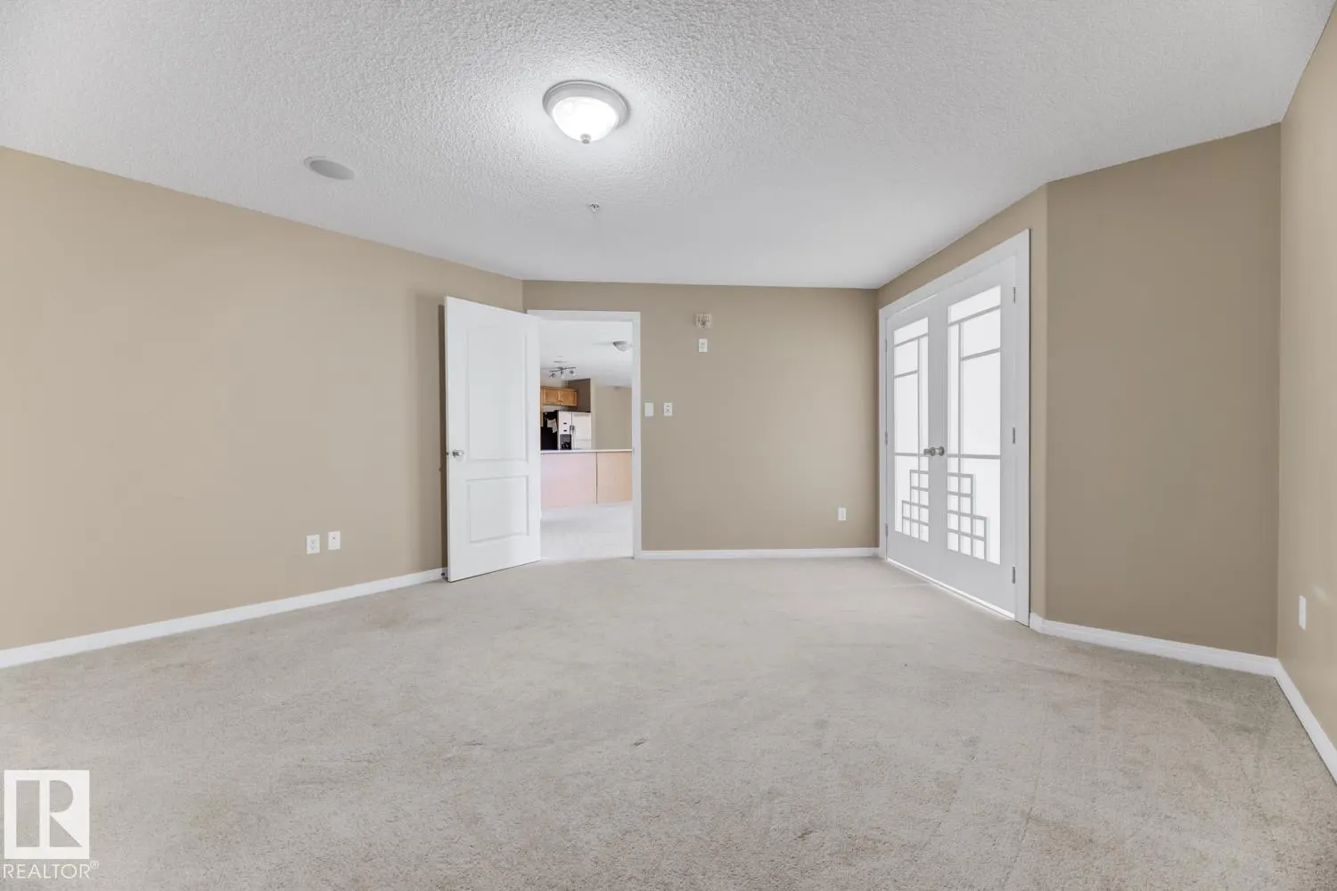 1520 HAMMOND Gate