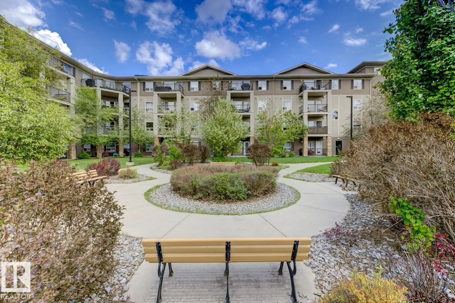 1520 HAMMOND Gate