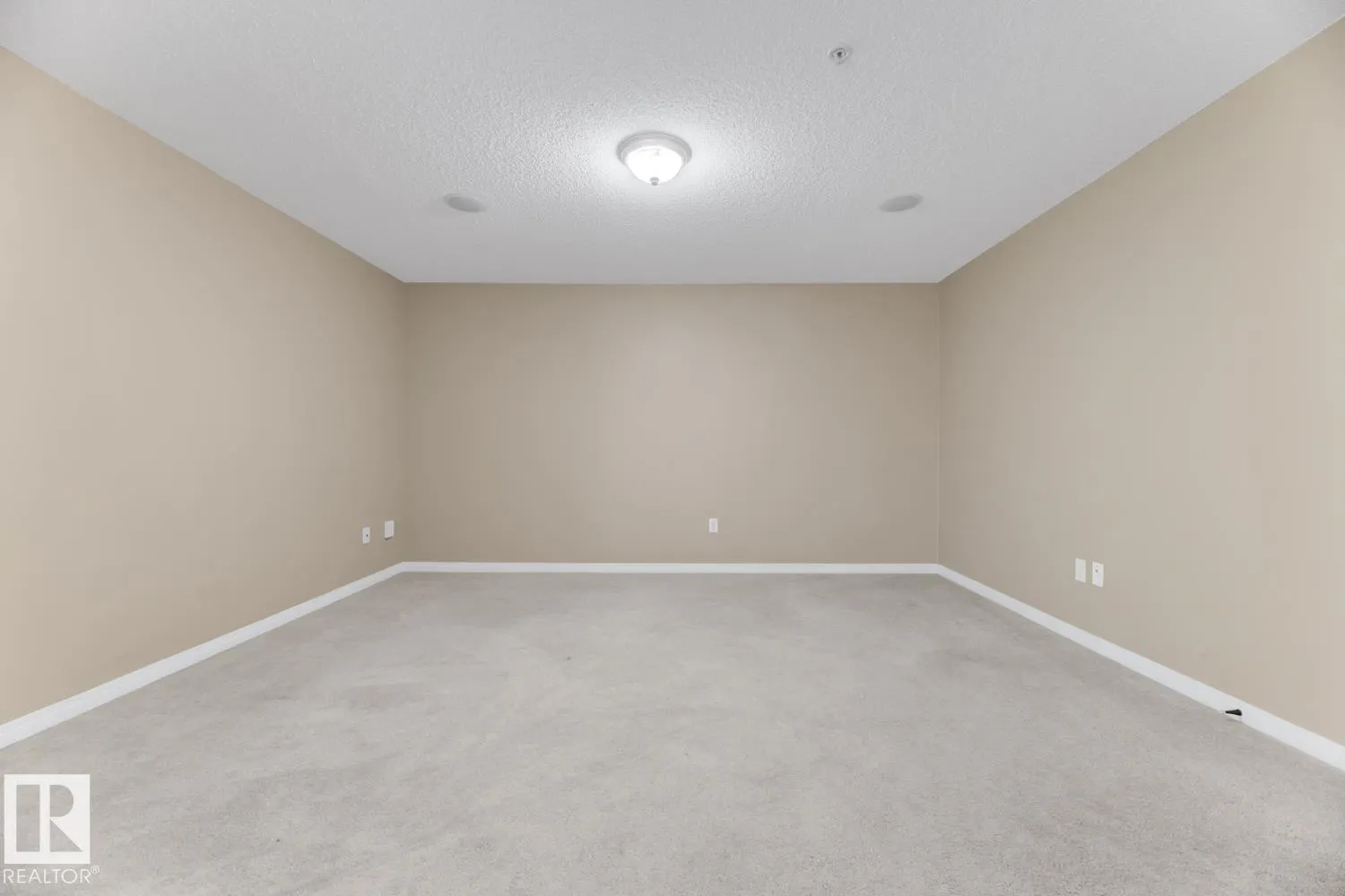 1520 HAMMOND Gate