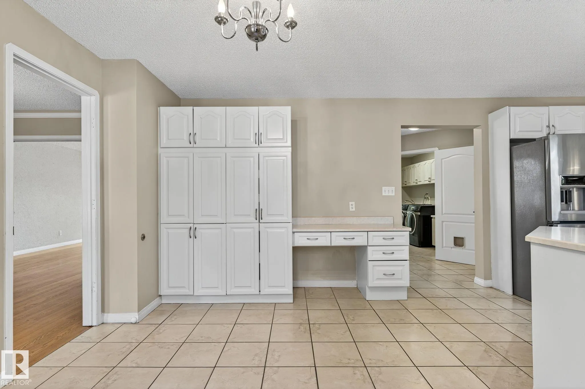 520 WOLF WILLOW Road
