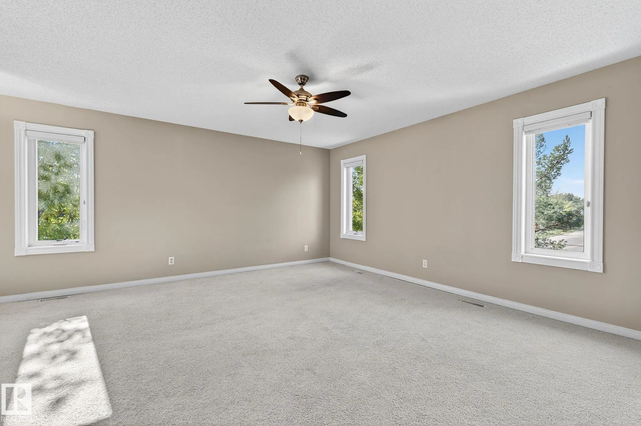 520 WOLF WILLOW Road