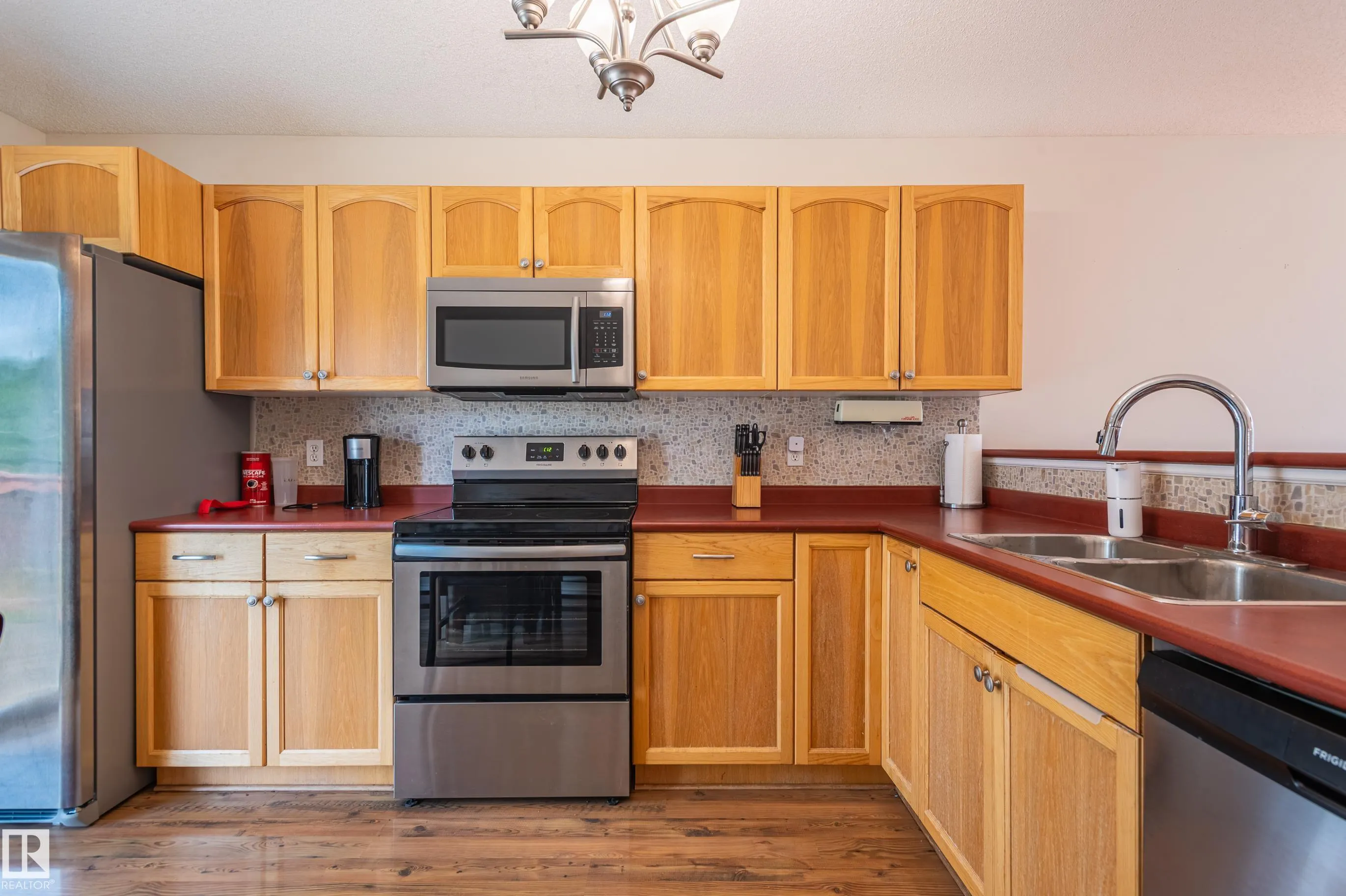 1331 Oakland Crescent