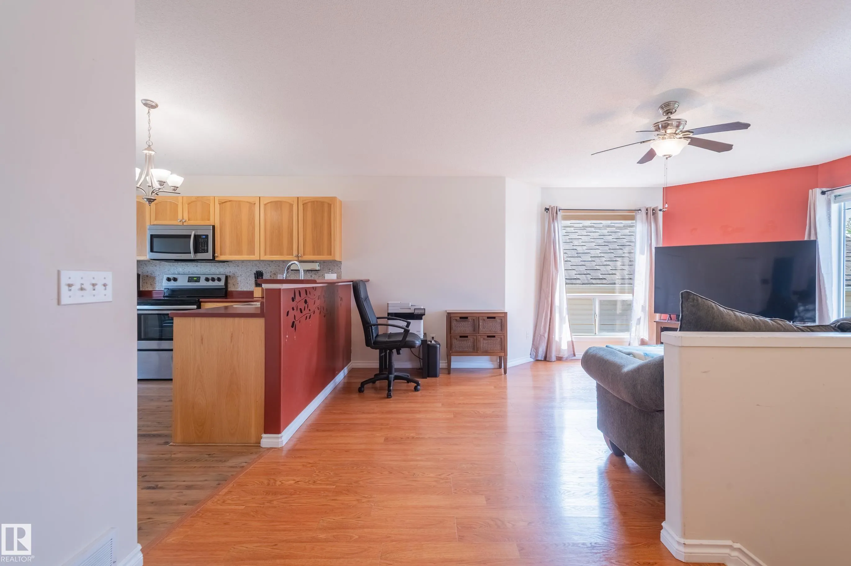1331 Oakland Crescent