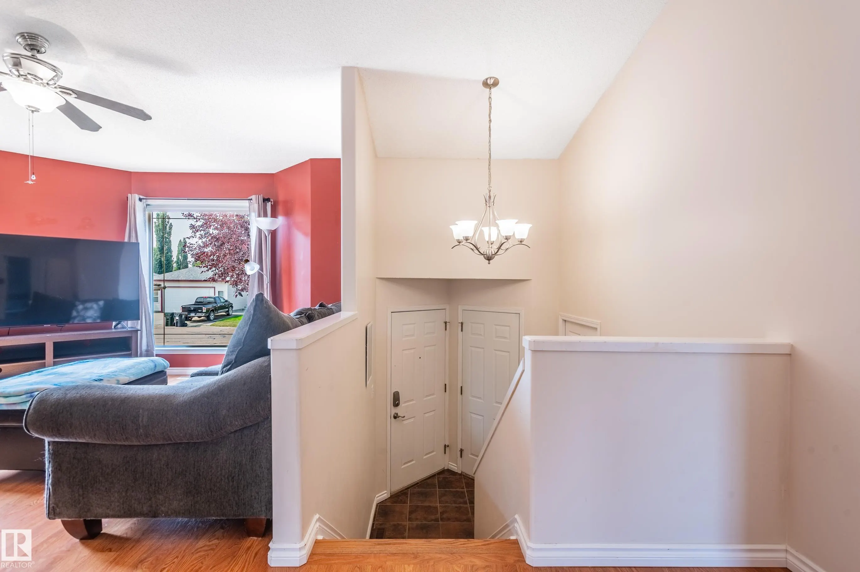 1331 Oakland Crescent