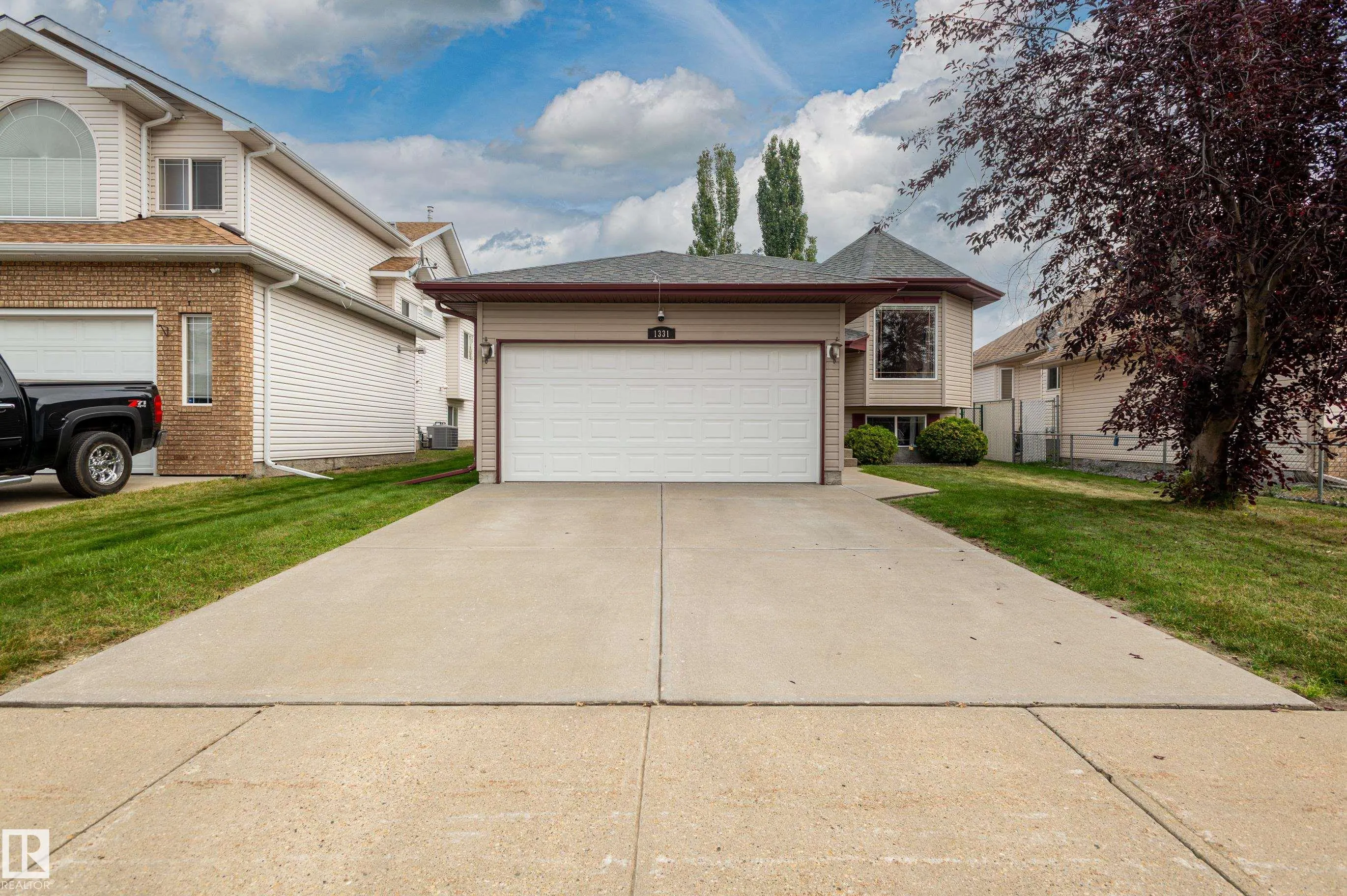 1331 Oakland Crescent