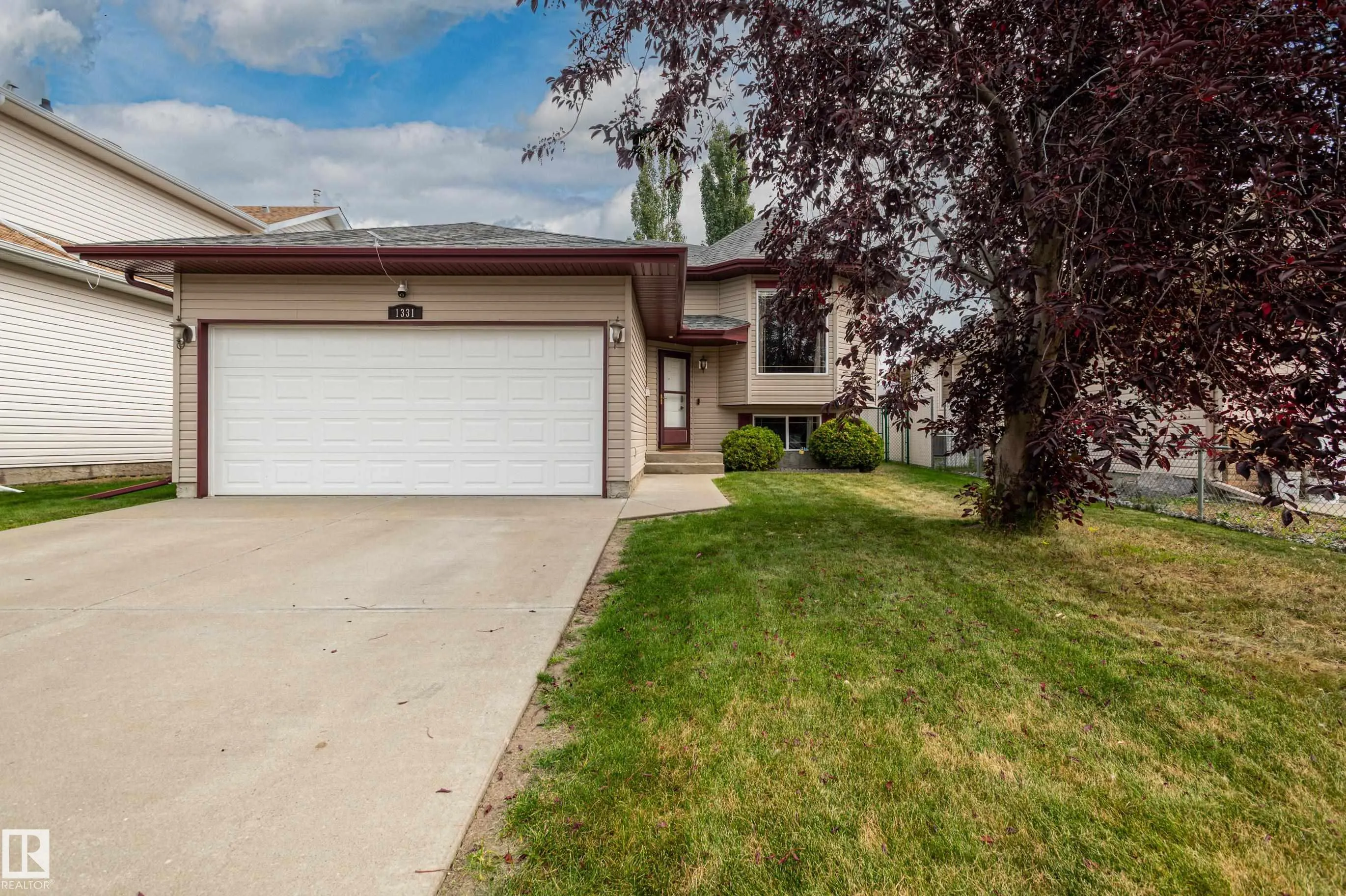 1331 Oakland Crescent