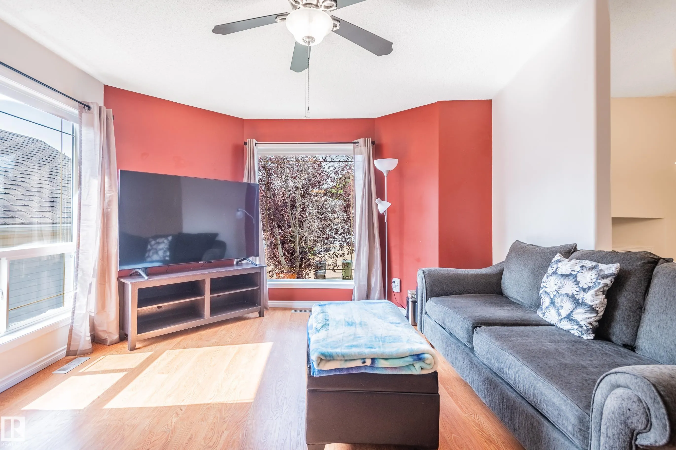 1331 Oakland Crescent
