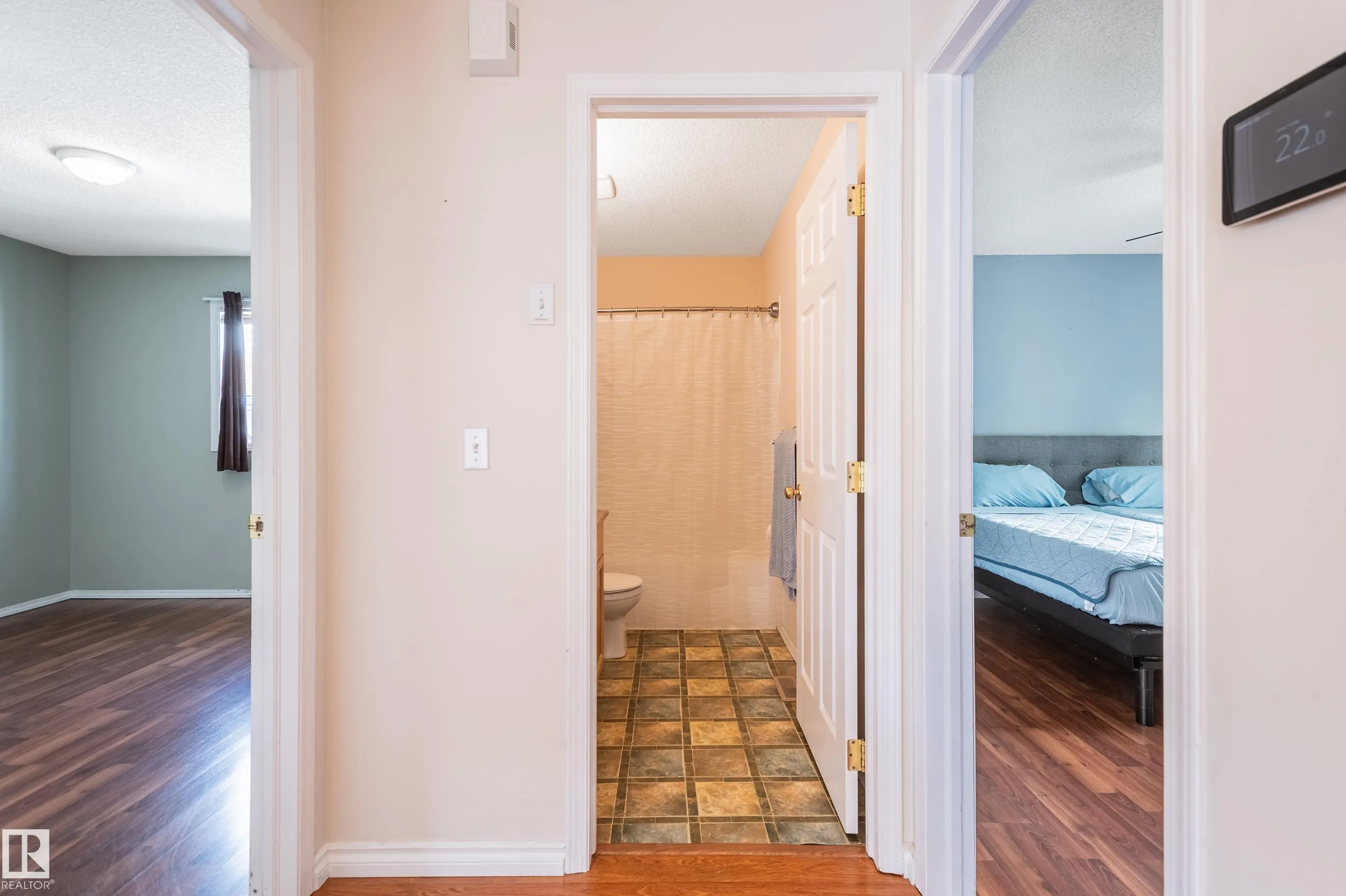 1331 Oakland Crescent