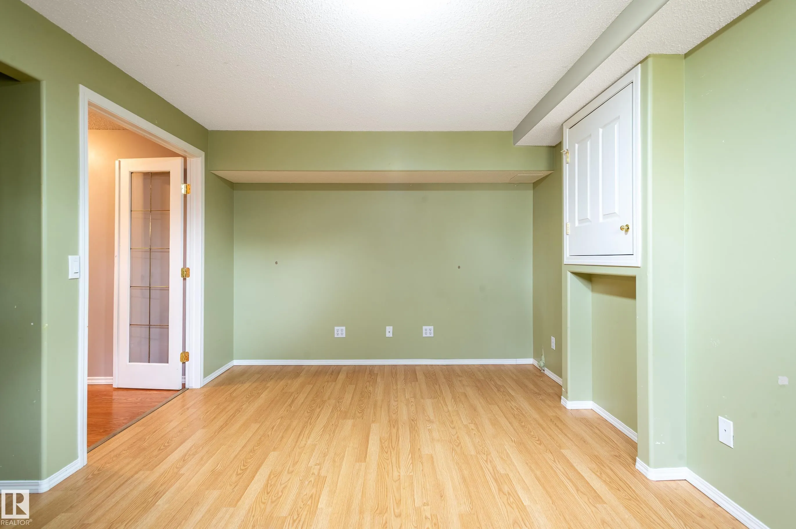 1331 Oakland Crescent