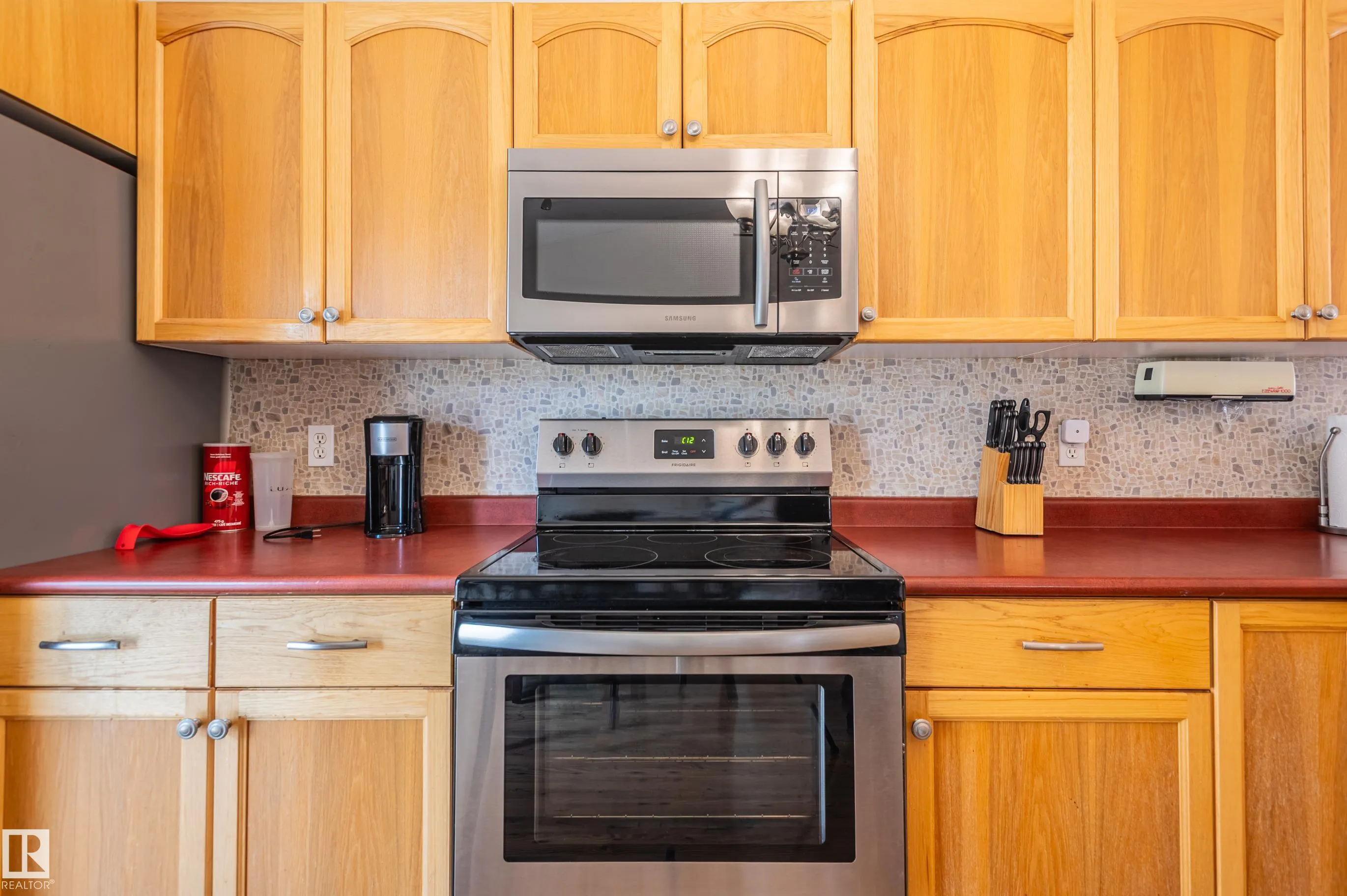 1331 Oakland Crescent