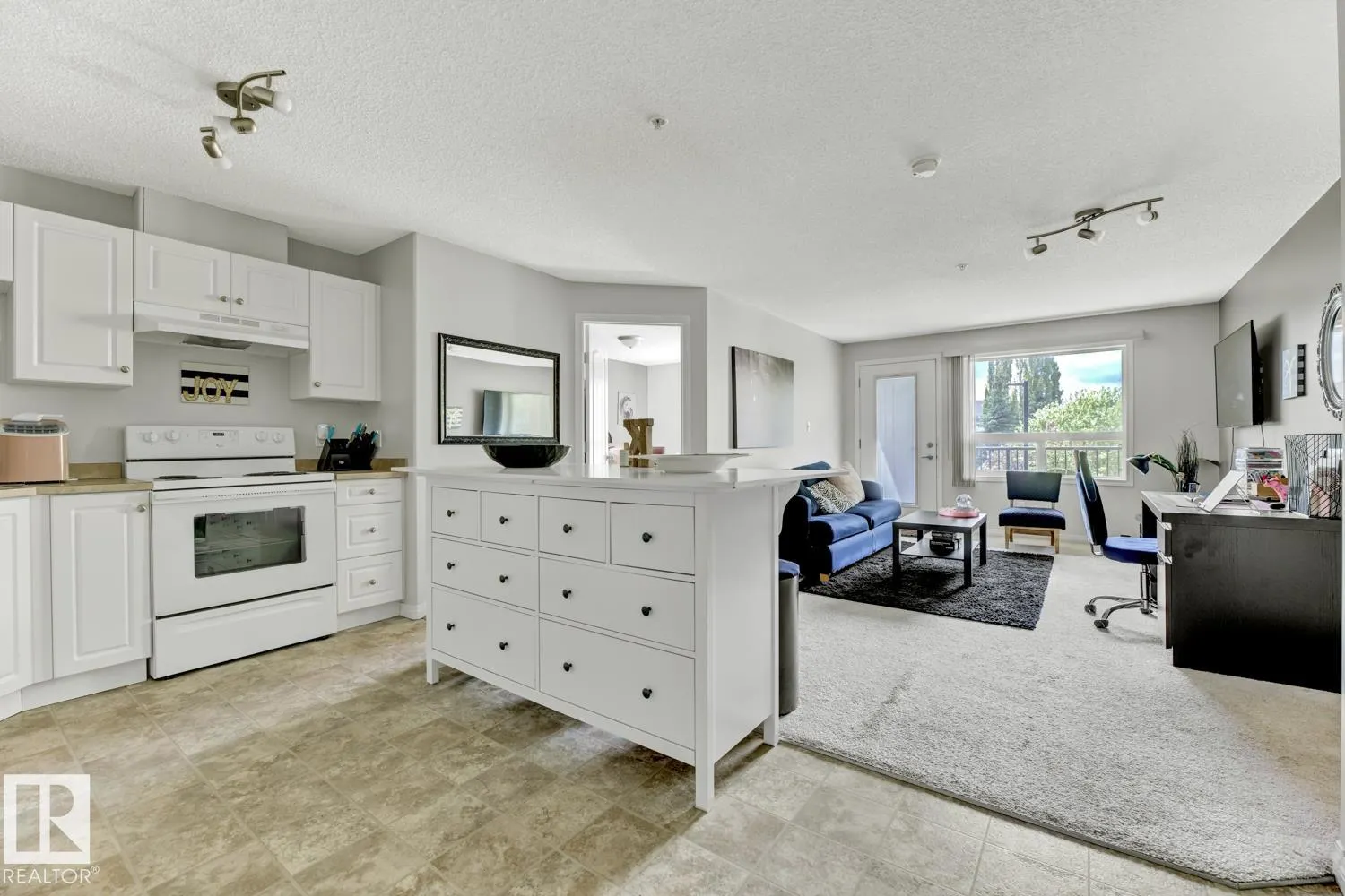 1520 HAMMOND Gate