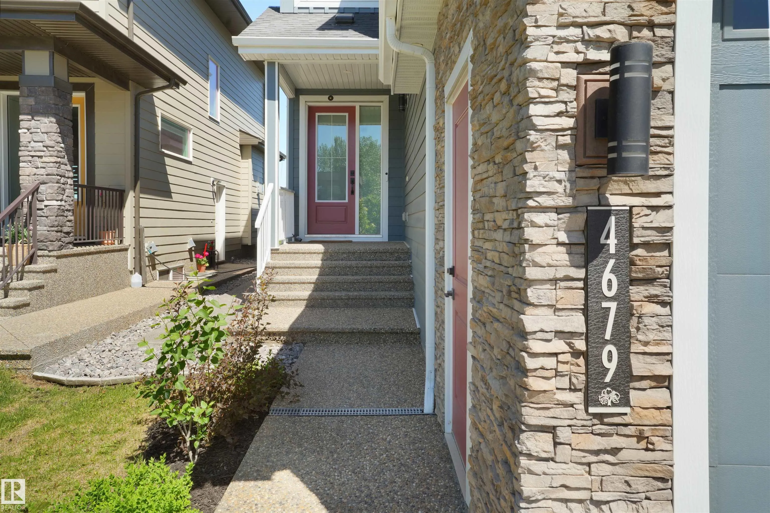 4679 CHEGWIN Wynd
