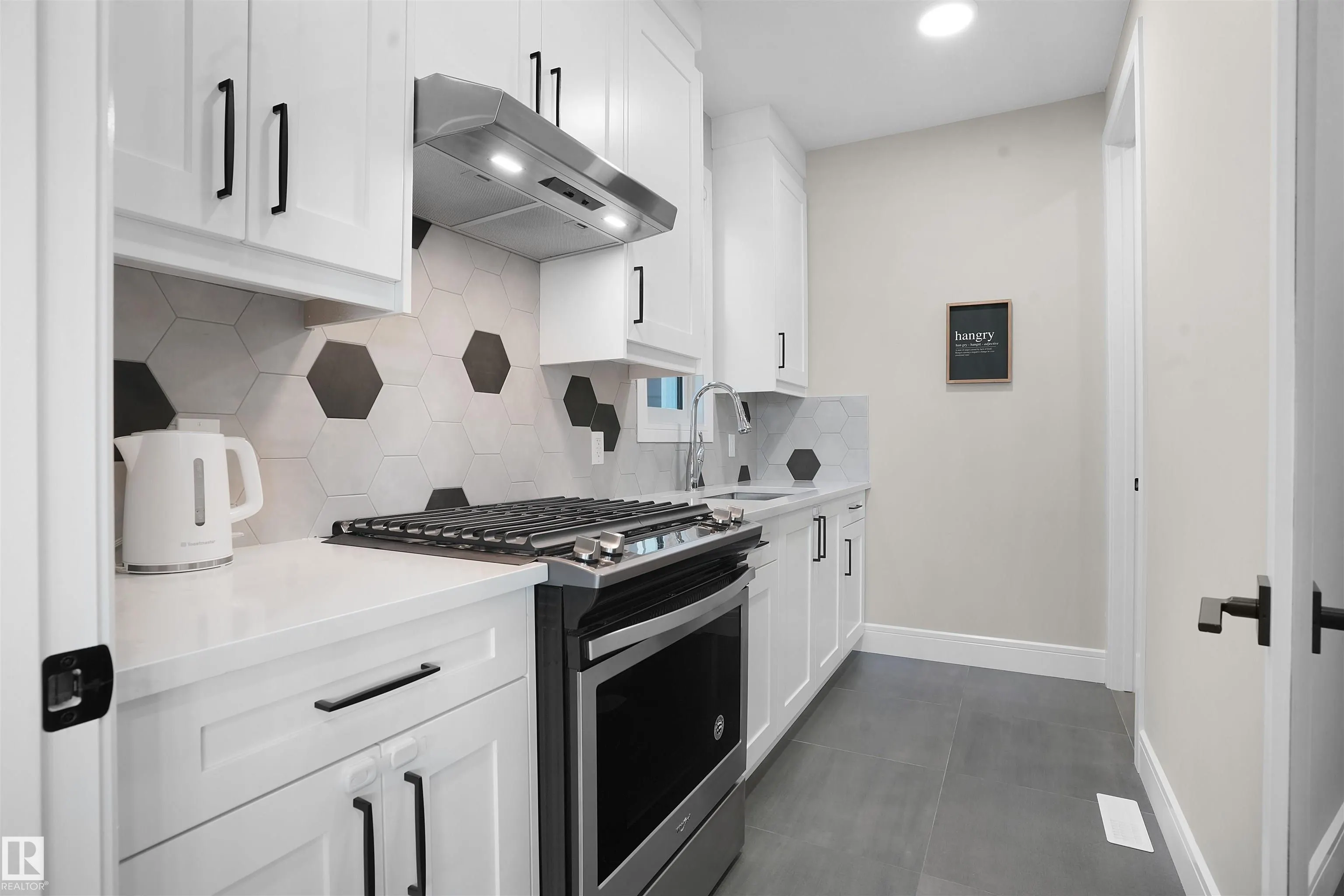 4679 CHEGWIN Wynd