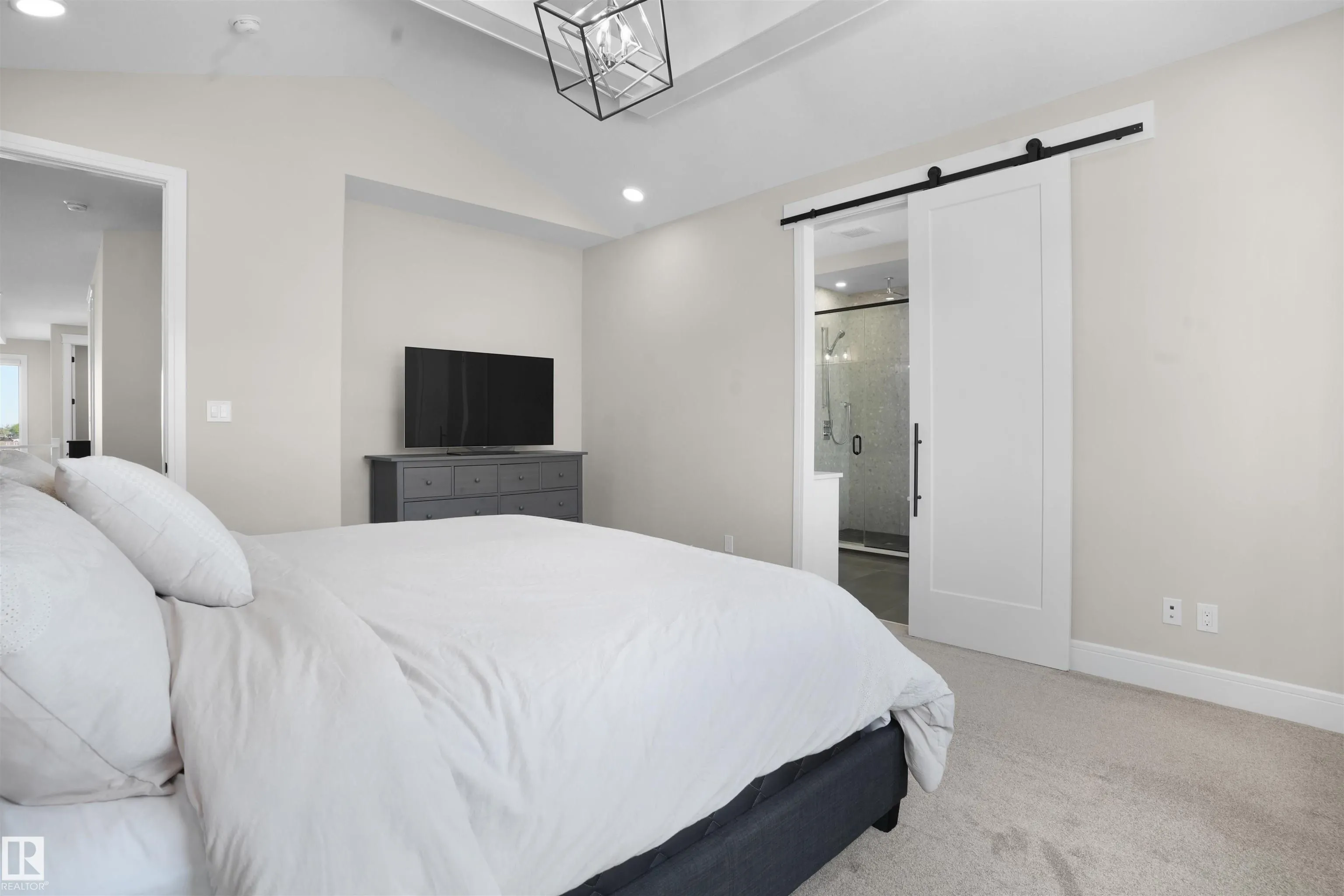4679 CHEGWIN Wynd