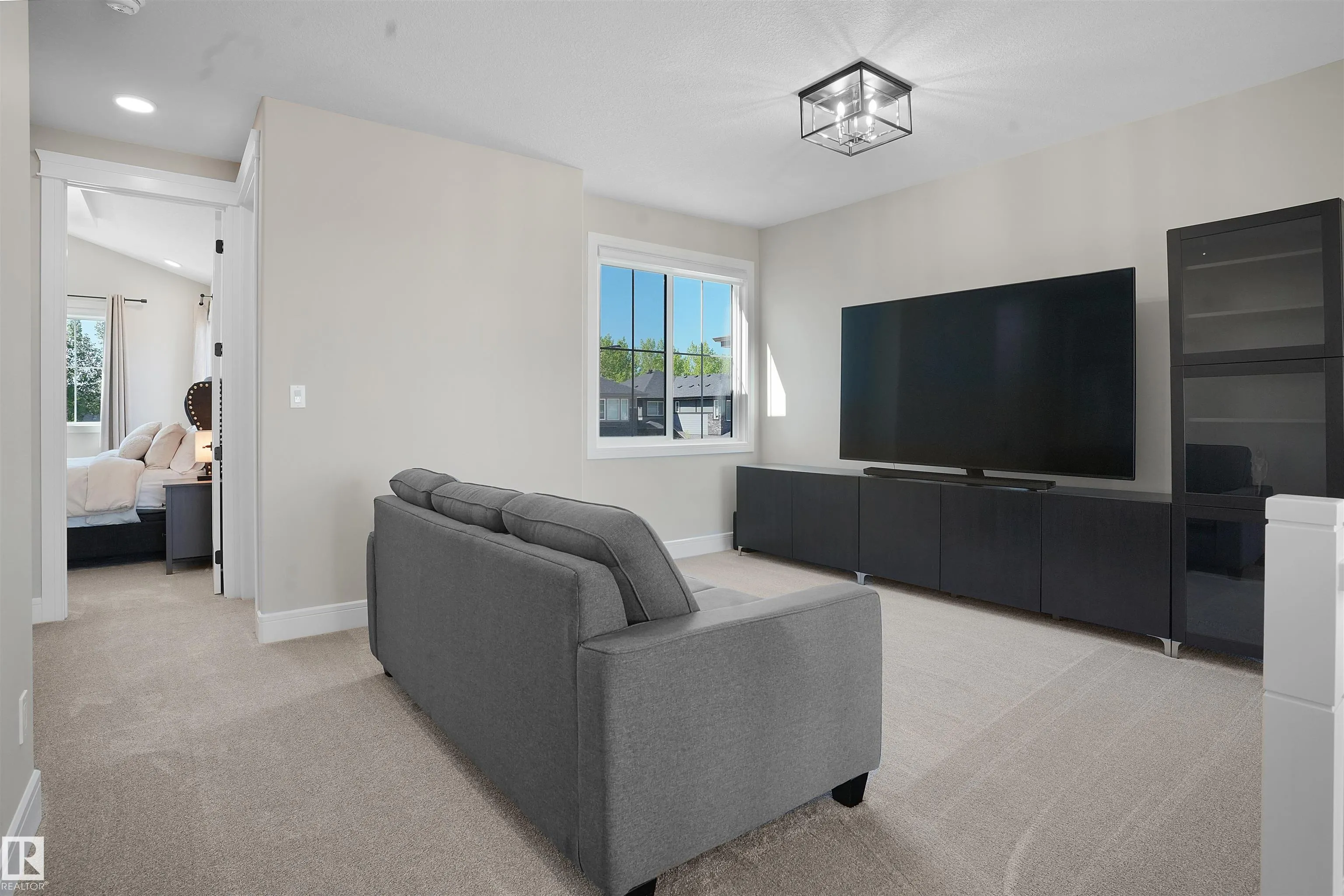 4679 CHEGWIN Wynd