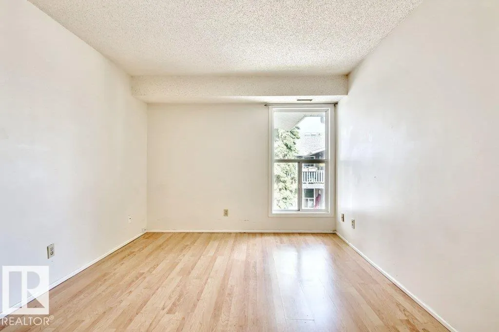 1503 MILL WOODS
