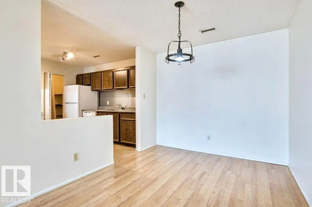 1503 MILL WOODS