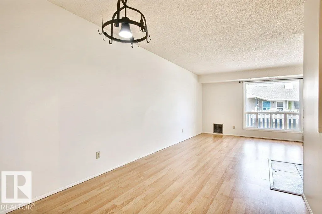 1503 MILL WOODS