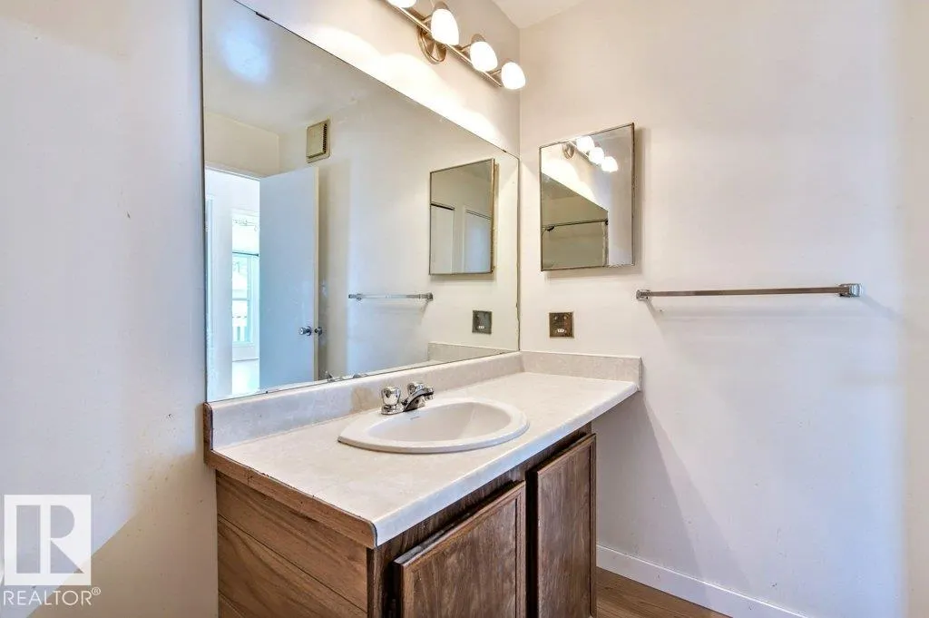 1503 MILL WOODS