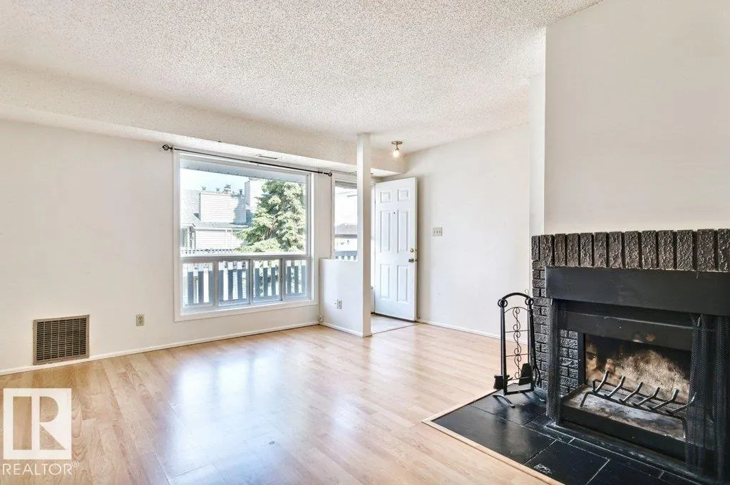 1503 MILL WOODS