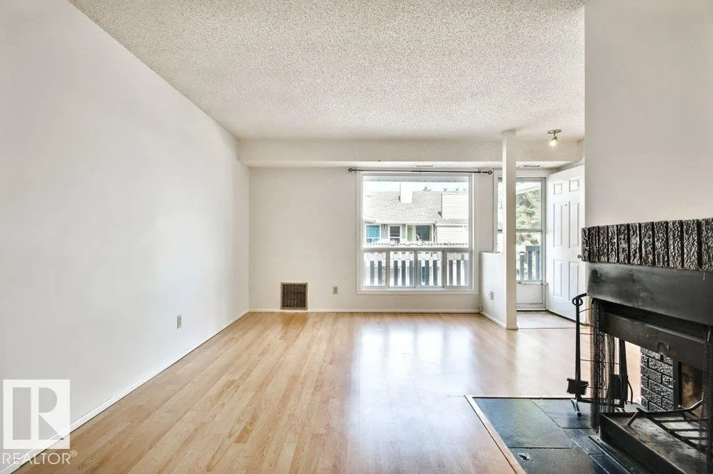 1503 MILL WOODS