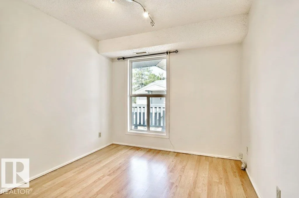 1503 MILL WOODS
