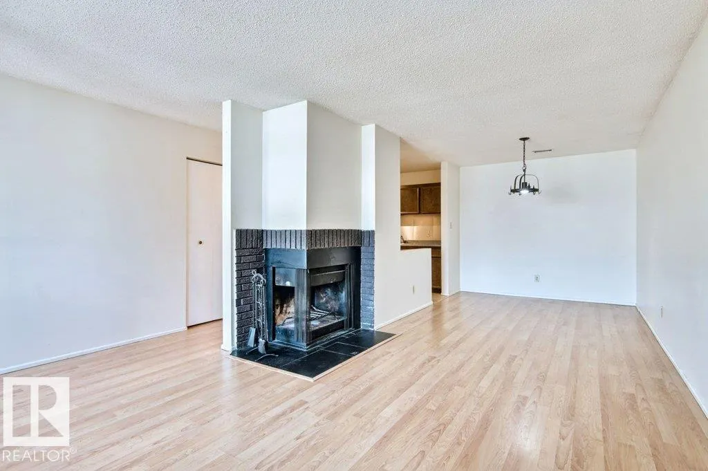 1503 MILL WOODS