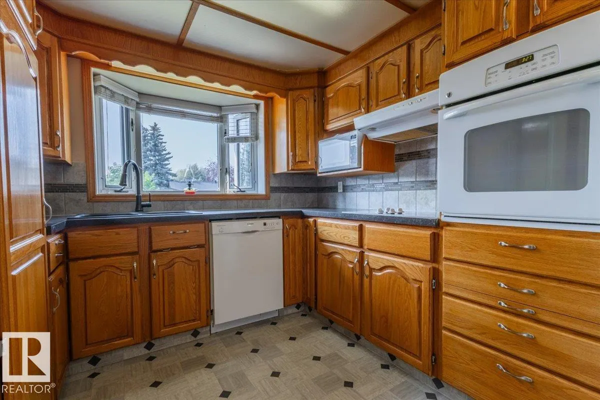 102 Maple Crescent