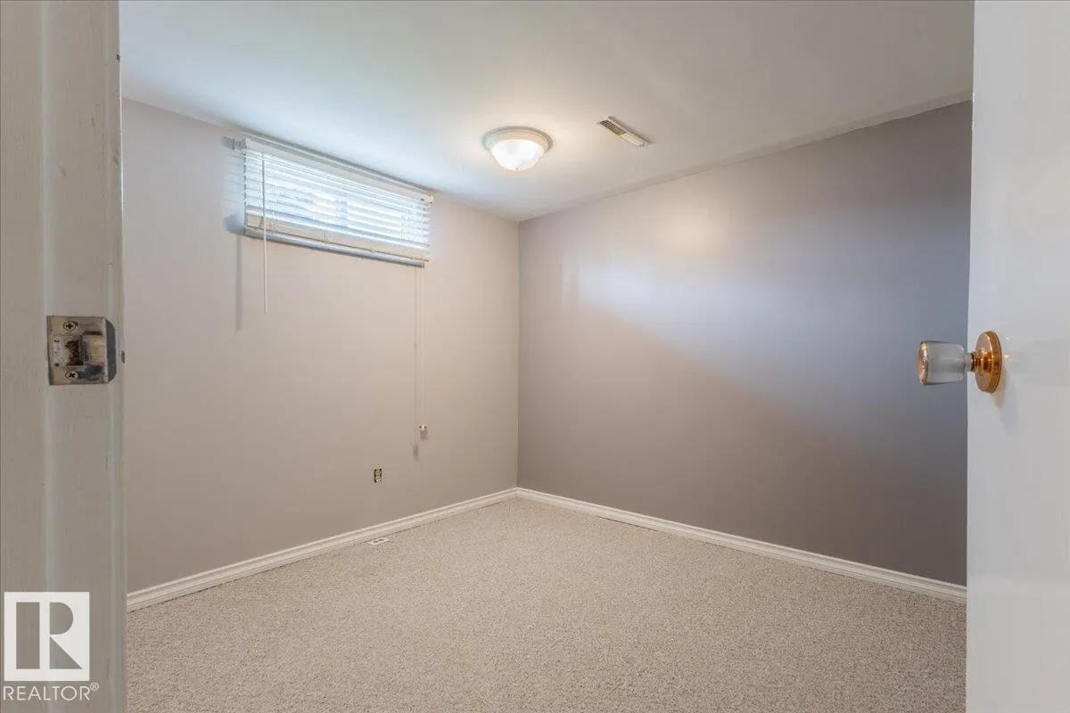 102 Maple Crescent