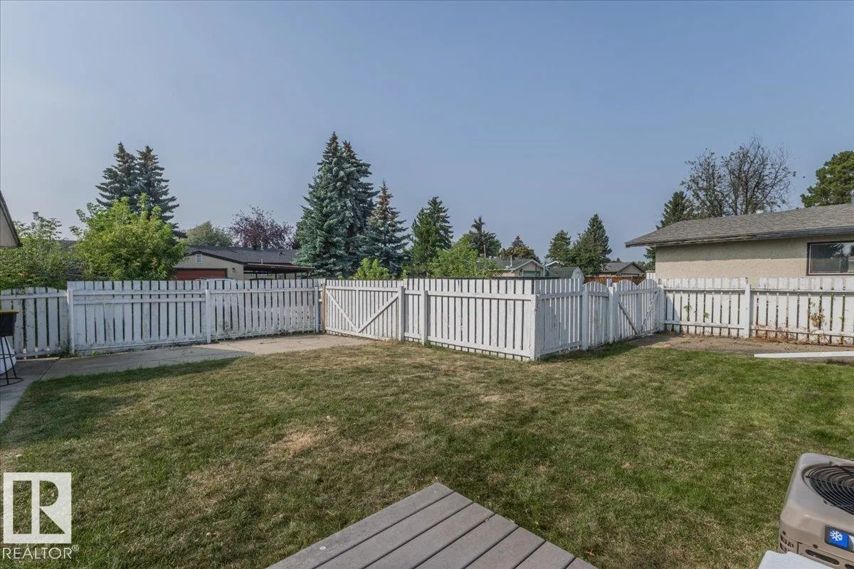 102 Maple Crescent