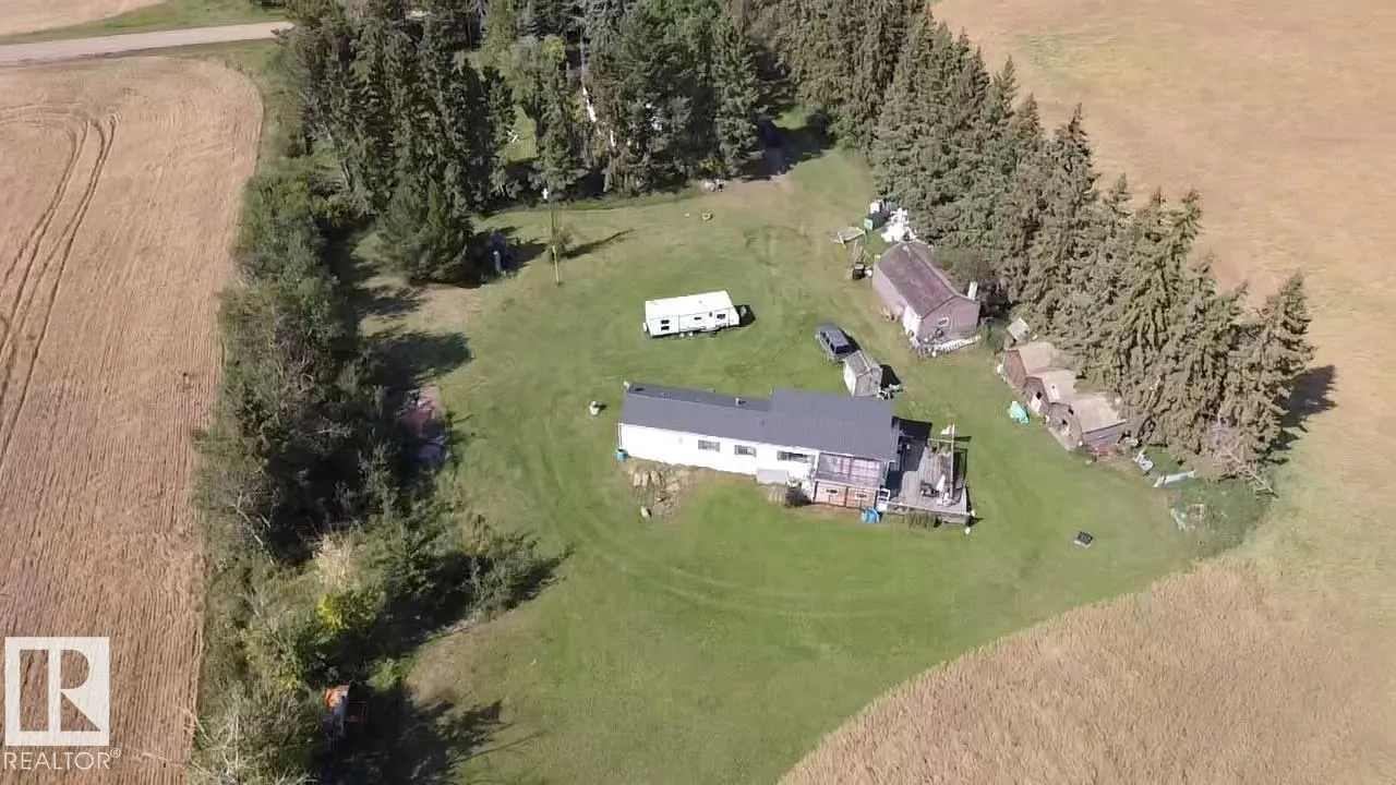 573043 163 Range Road