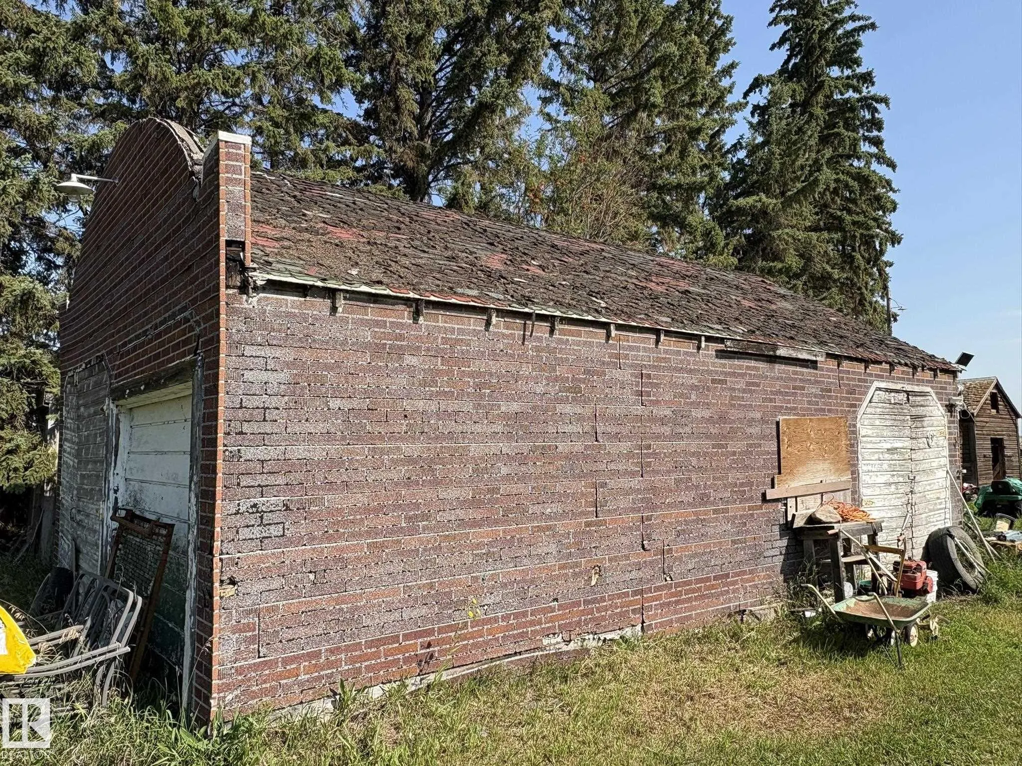 573043 163 Range Road