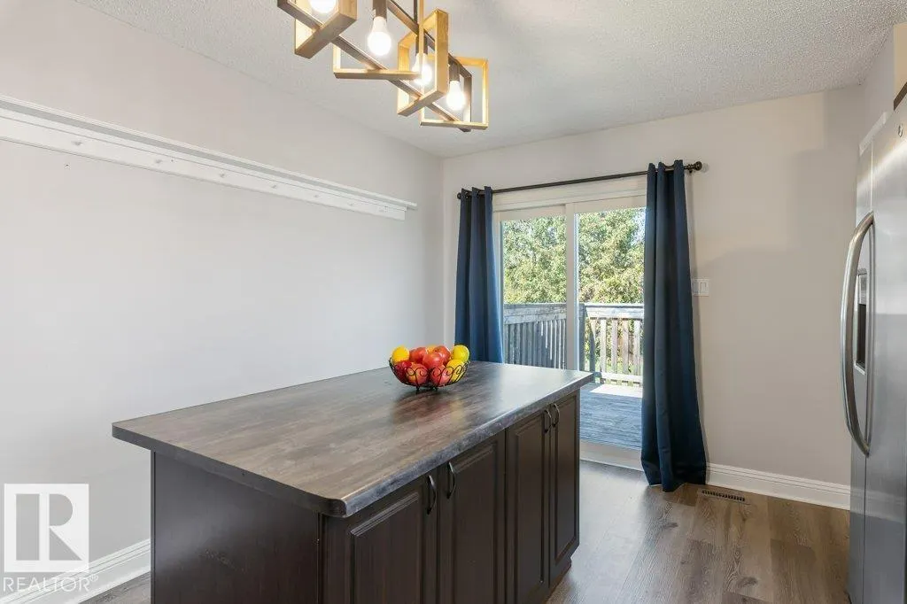 406 GRANDIN Drive