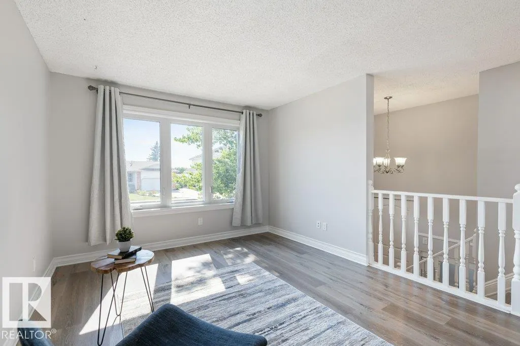 406 GRANDIN Drive