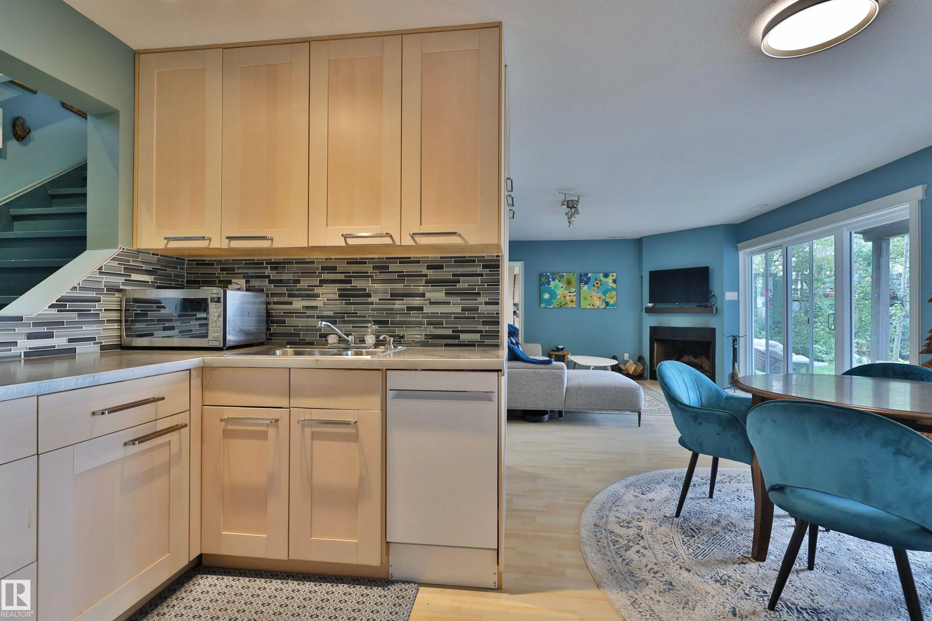 190 Gilwood Beach