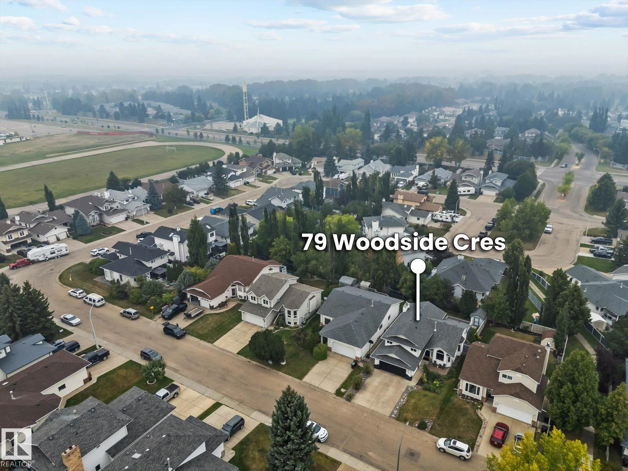 79 WOODSIDE Crescent